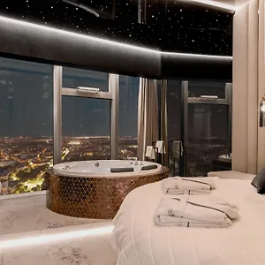 Apartment In The Sky - W Sky Tower, Wroclaw